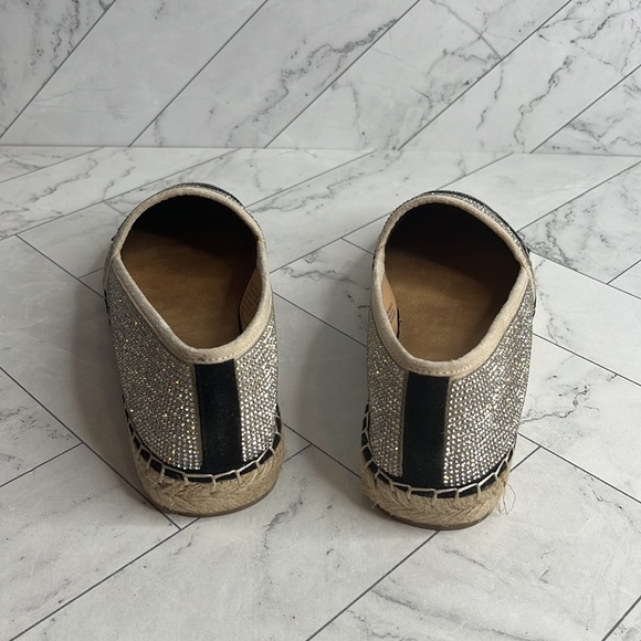 NWT INC  Womens Cream Corvina Black Rhinestone Slip On Espadrille Shoes 6.5M - Picture 8 of 9
